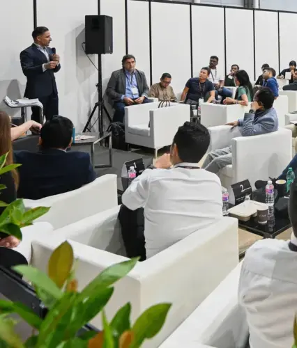 Investor Hours Masterclass of Founders